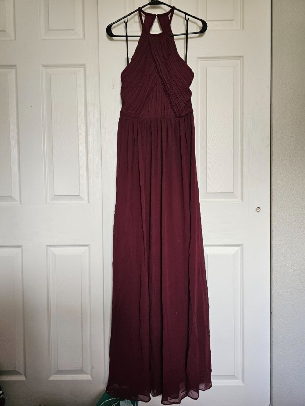 Bill Levkoff Burgundy Pleated Crinkle Chiffon Halter Maxi Dress Gown - Size 6